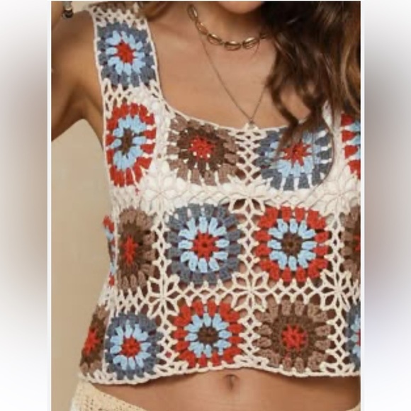 Altar'd State Tops - Altar'd State Maya Crochet Medallion Tank Top ivory fall color pattern sz M used